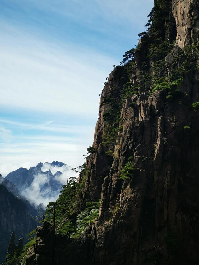 分享一个黄山旅游攻略，遇见黄山最美景色